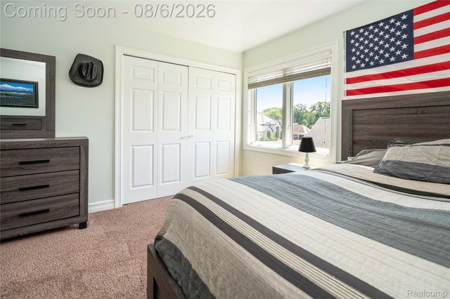 888 Suchava Drive, White Lake Charter Township, MI 48386