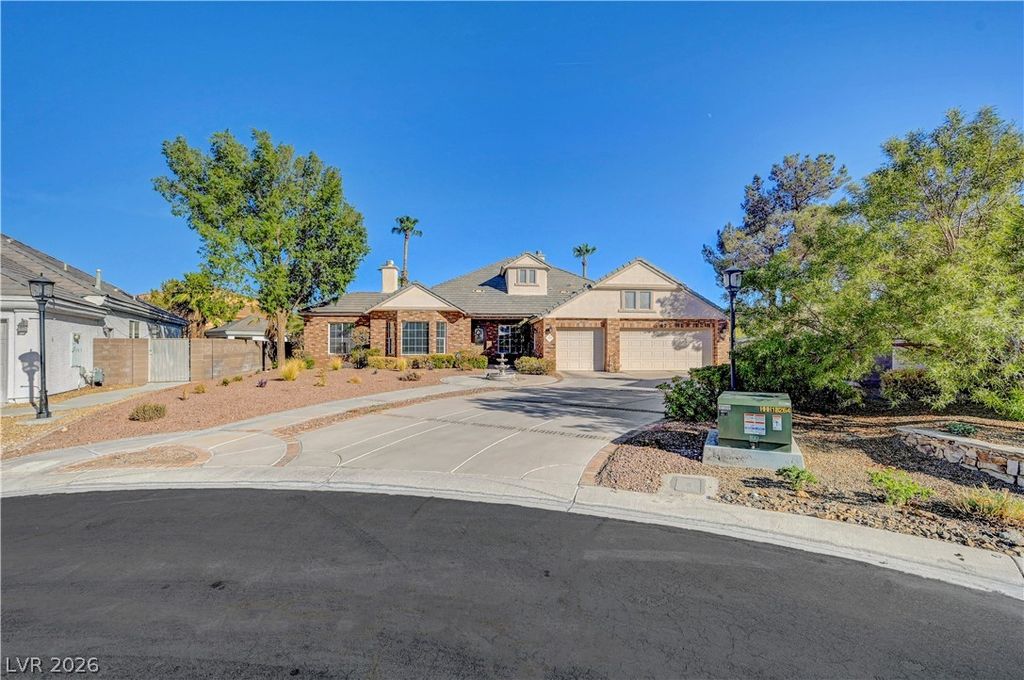 2308 Trident Maple Street, Las Vegas, NV 89117 — photo 2