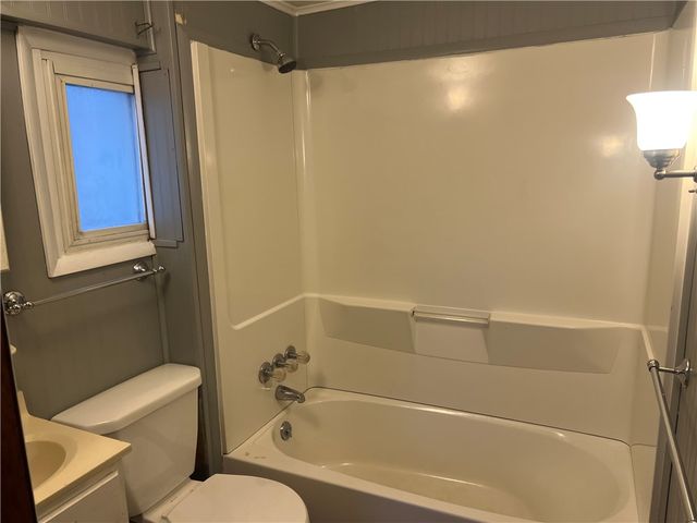 59 Dewey Aly, Allegheny Twp, PA 15656