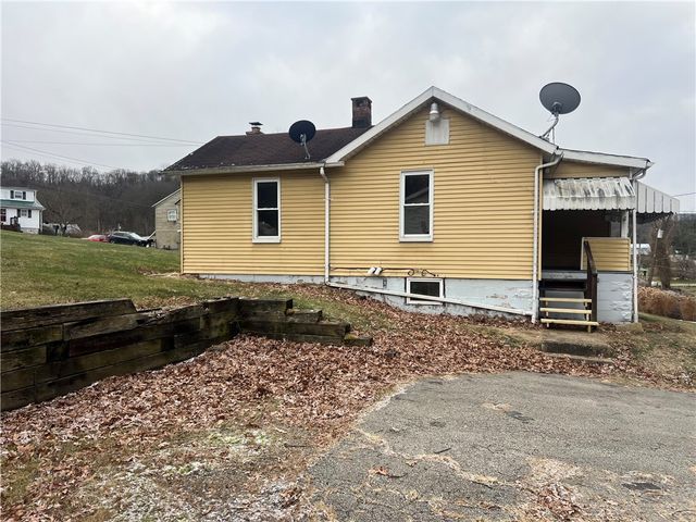 59 Dewey Aly, Allegheny Twp, PA 15656