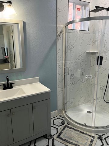 127 Chamblin Drive, Cedar Hill, TX 75104