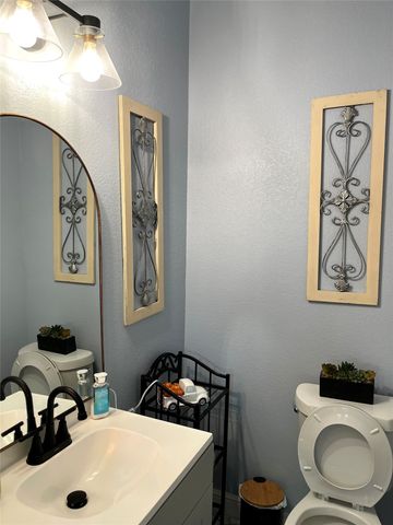 127 Chamblin Drive, Cedar Hill, TX 75104