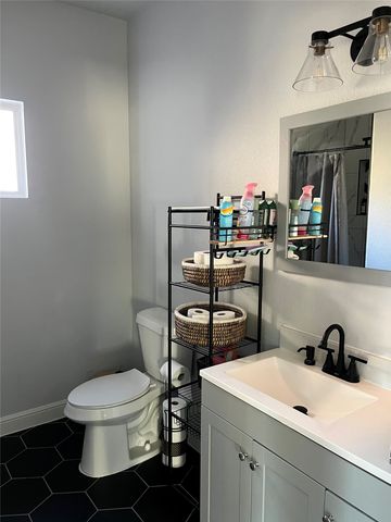 127 Chamblin Drive, Cedar Hill, TX 75104