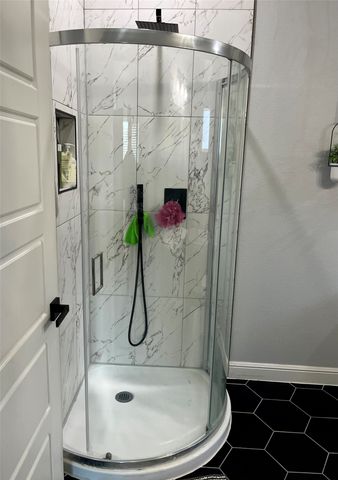 127 Chamblin Drive, Cedar Hill, TX 75104