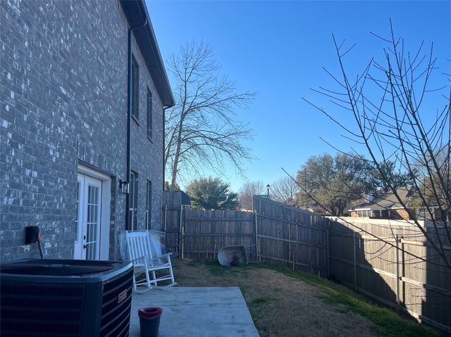 127 Chamblin Drive, Cedar Hill, TX 75104