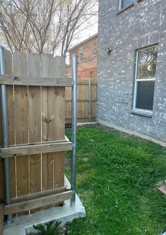 127 Chamblin Drive, Cedar Hill, TX 75104