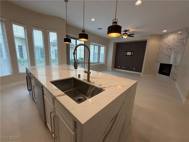 9152 Whitekirk Place, Las Vegas, NV 89145