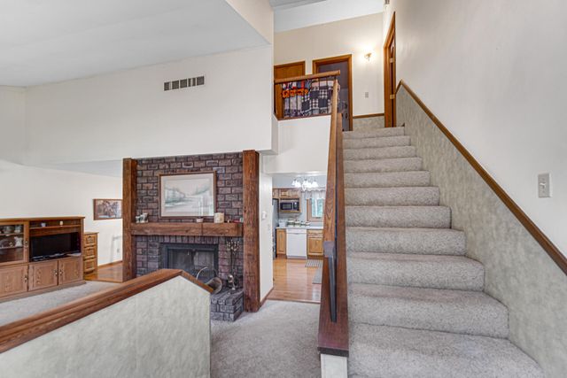7888 W Applewood Drive, La Porte, IN 46350
