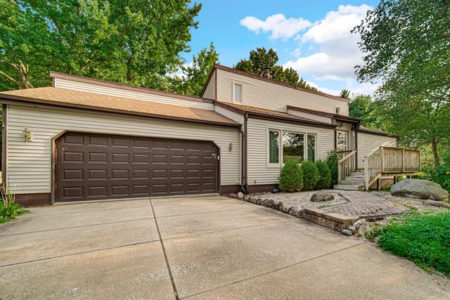 7888 W Applewood Drive, La Porte, IN 46350
