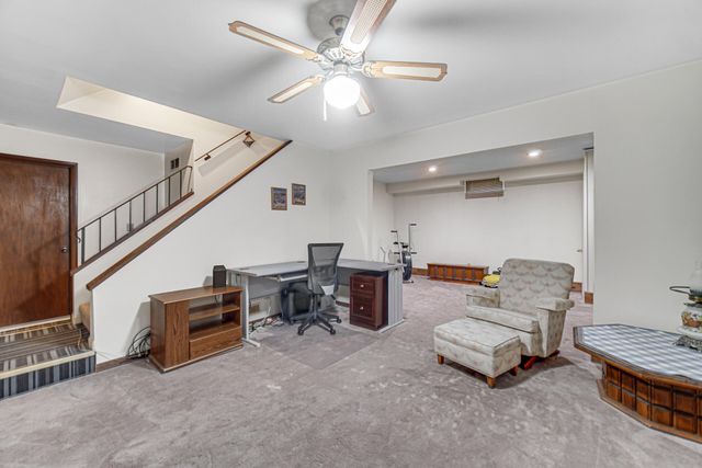 7888 W Applewood Drive, La Porte, IN 46350