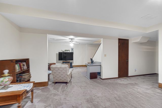 7888 W Applewood Drive, La Porte, IN 46350