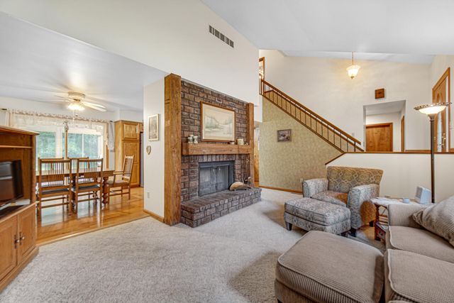 7888 W Applewood Drive, La Porte, IN 46350
