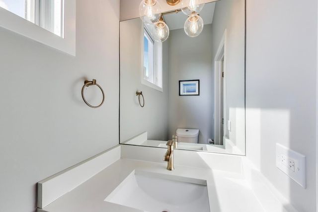 926 N Honore Street 2, Chicago, IL 60622