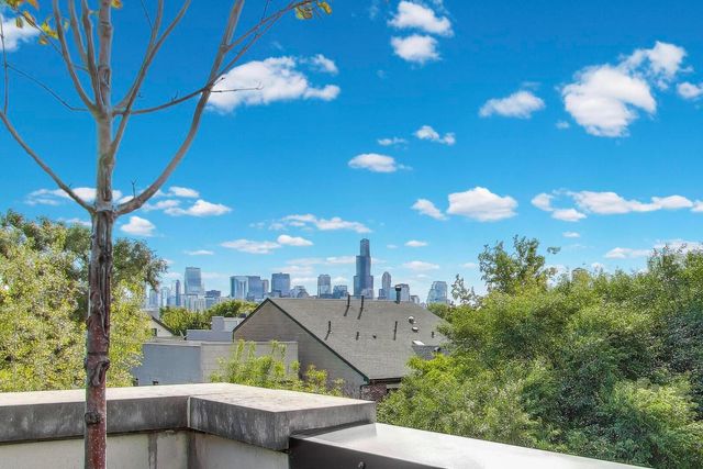 926 N Honore Street 2, Chicago, IL 60622