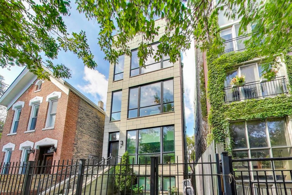 926 N Honore Street 2, Chicago, IL 60622