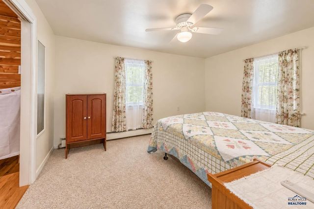 1919 EVERGREEN DR, Rapid City, SD 57702