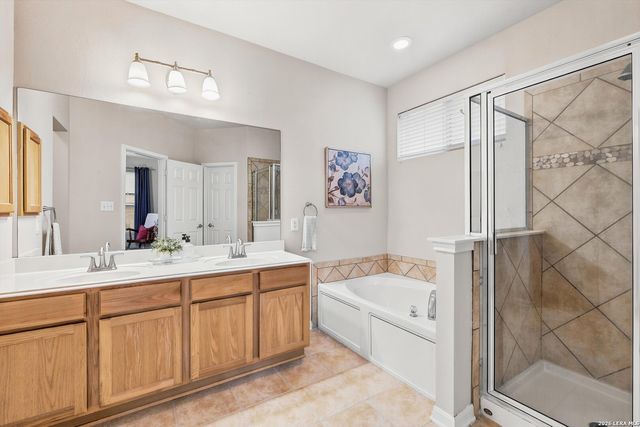 1207 Sand Wedge, San Antonio, TX 78258