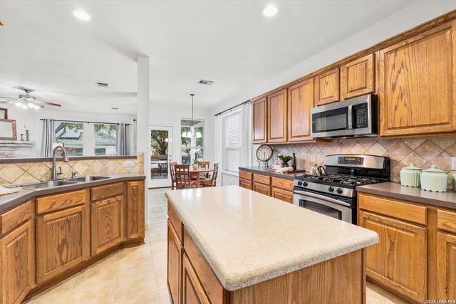 1207 Sand Wedge, San Antonio, TX 78258