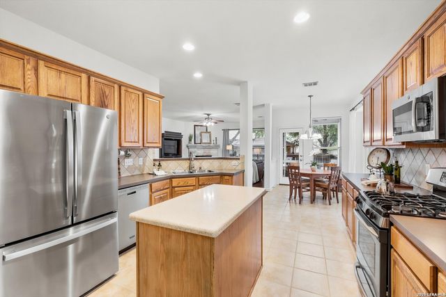 1207 Sand Wedge, San Antonio, TX 78258