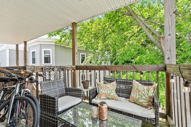17 Robbins St 3-1, Waltham, MA 02453