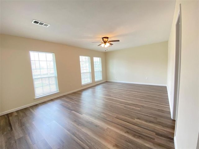 301 Old Bayou Drive, Dickinson, TX 77539