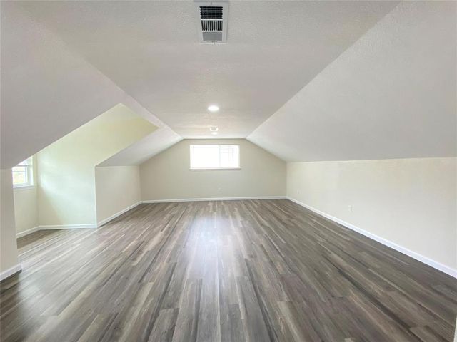 301 Old Bayou Drive, Dickinson, TX 77539