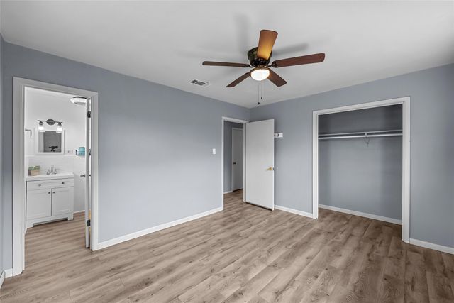 409 Greenleaf Drive, Lacy Lakeview, TX 76705