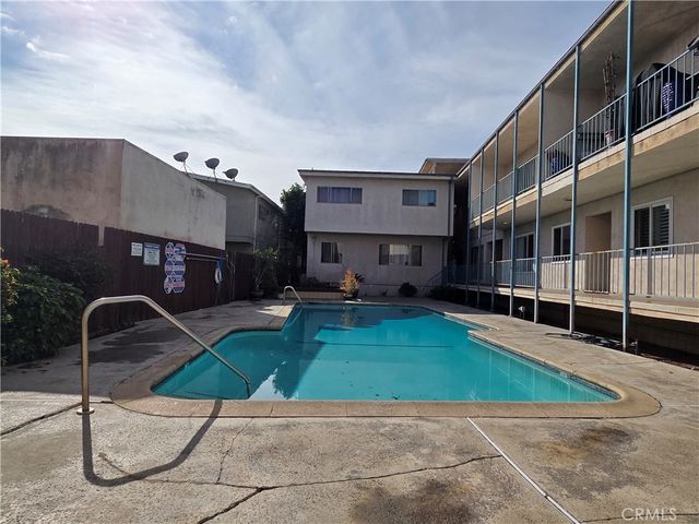913 Victor 5, Inglewood, CA 90302
