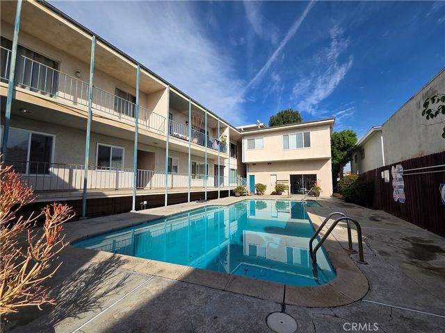 913 Victor 5, Inglewood, CA 90302