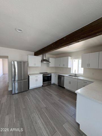 1718 E GLENROSA Avenue, Phoenix, AZ 85016