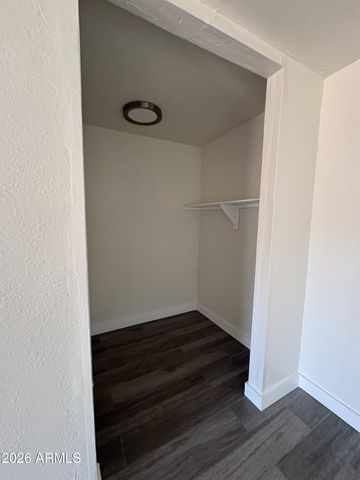 1718 E GLENROSA Avenue, Phoenix, AZ 85016
