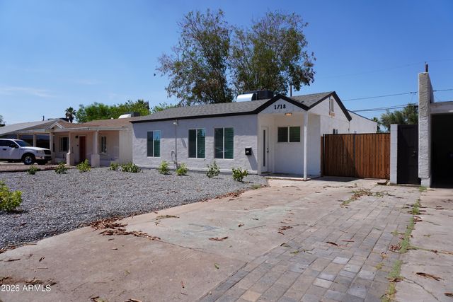 1718 E GLENROSA Avenue, Phoenix, AZ 85016