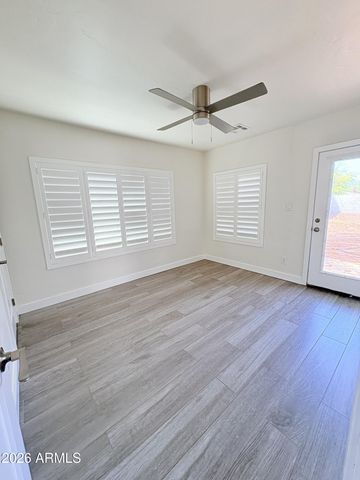 1718 E GLENROSA Avenue, Phoenix, AZ 85016
