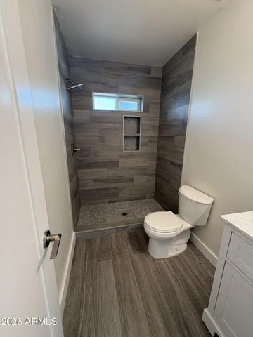 1718 E GLENROSA Avenue, Phoenix, AZ 85016