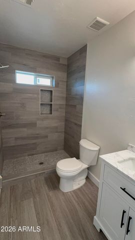 1718 E GLENROSA Avenue, Phoenix, AZ 85016
