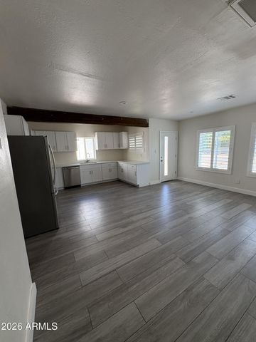 1718 E GLENROSA Avenue, Phoenix, AZ 85016