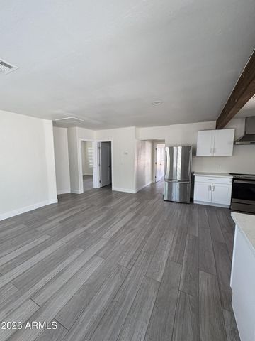 1718 E GLENROSA Avenue, Phoenix, AZ 85016