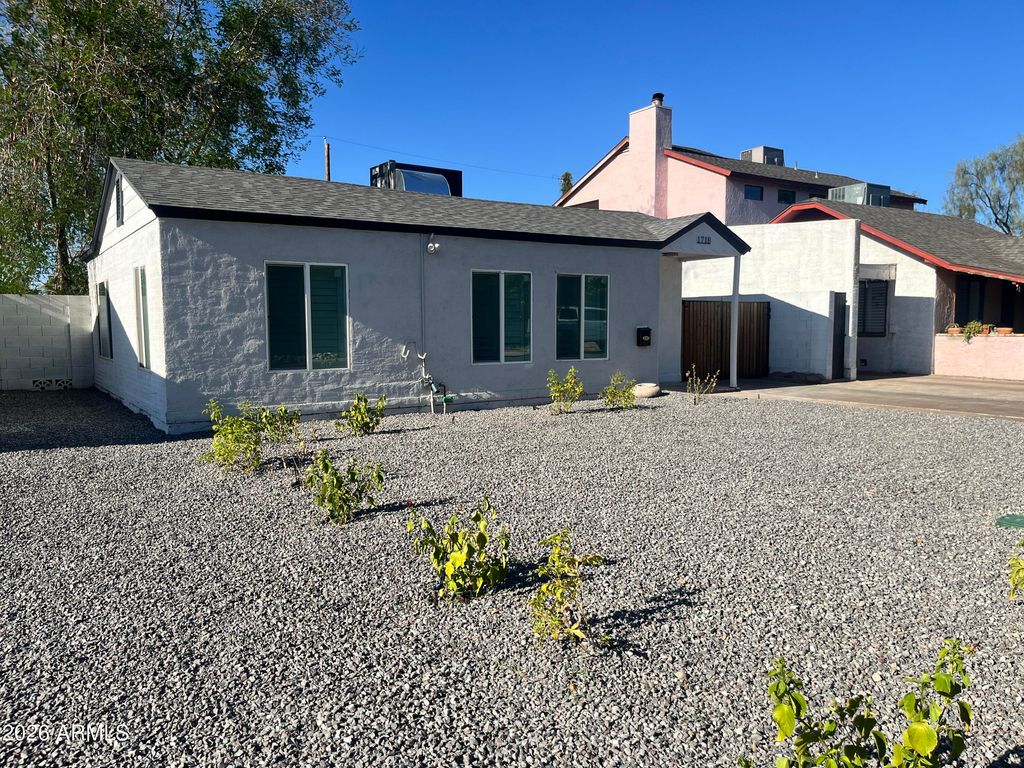 1718 E GLENROSA Avenue, Phoenix, AZ 85016 — photo 3