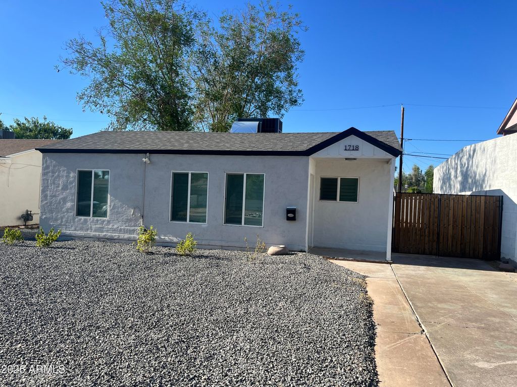 1718 E GLENROSA Avenue, Phoenix, AZ 85016 — photo 5