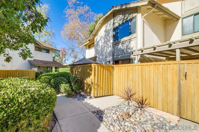 9806 Rimpark Way, San Diego, CA 92124