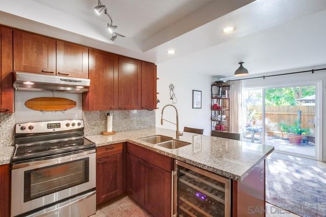 9806 Rimpark Way, San Diego, CA 92124