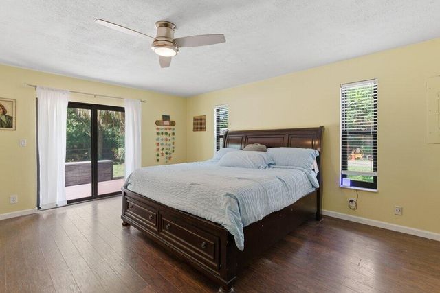 16888 Hialeah Drive W, The Acreage, FL 33470