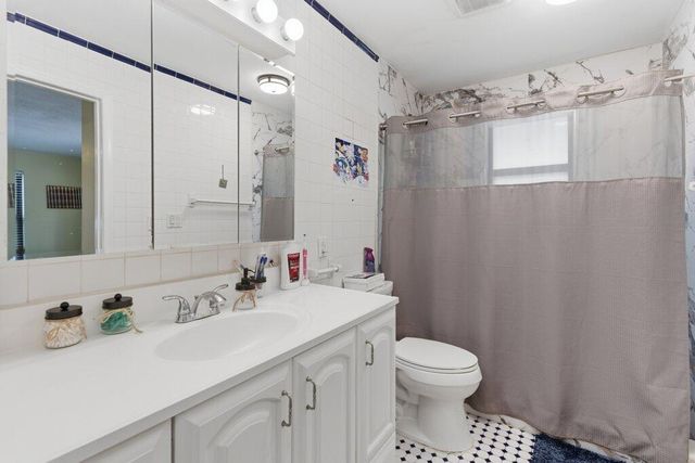 16888 Hialeah Drive W, The Acreage, FL 33470
