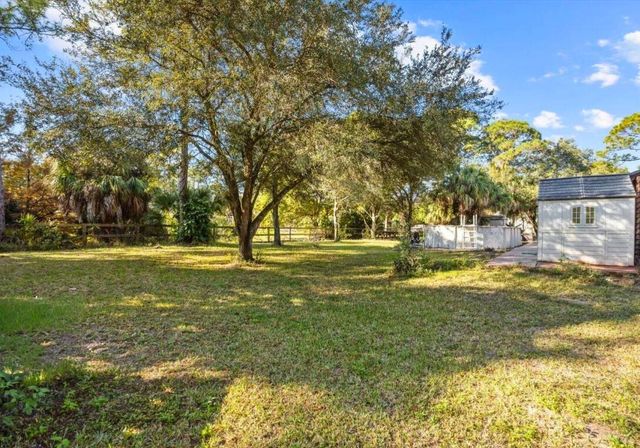 16888 Hialeah Drive W, The Acreage, FL 33470