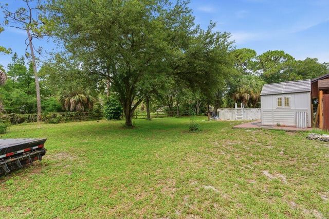 16888 Hialeah Drive W, The Acreage, FL 33470
