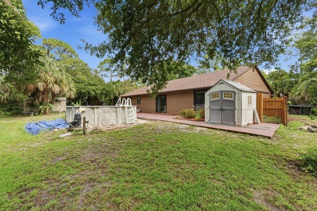 16888 Hialeah Drive W, The Acreage, FL 33470