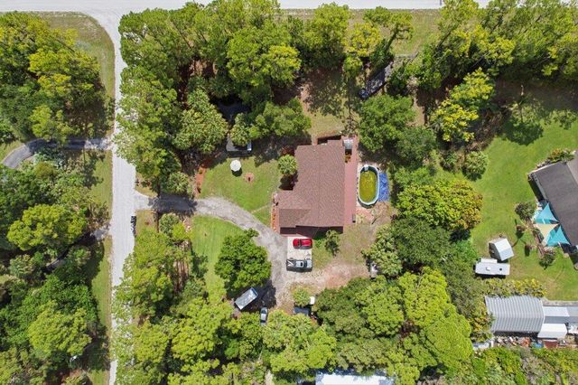 16888 Hialeah Drive W, The Acreage, FL 33470