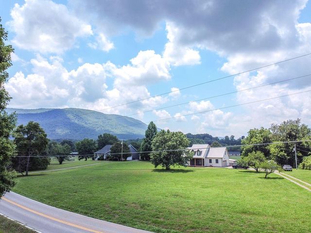 275 Spring Creek Road, Delano, TN 37325
