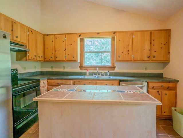 275 Spring Creek Road, Delano, TN 37325