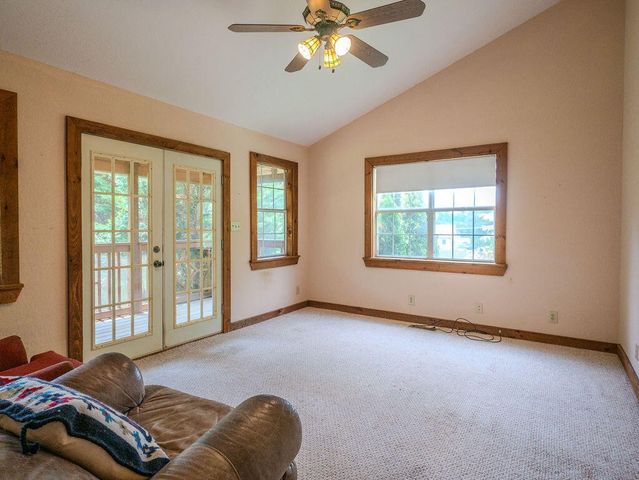 275 Spring Creek Road, Delano, TN 37325